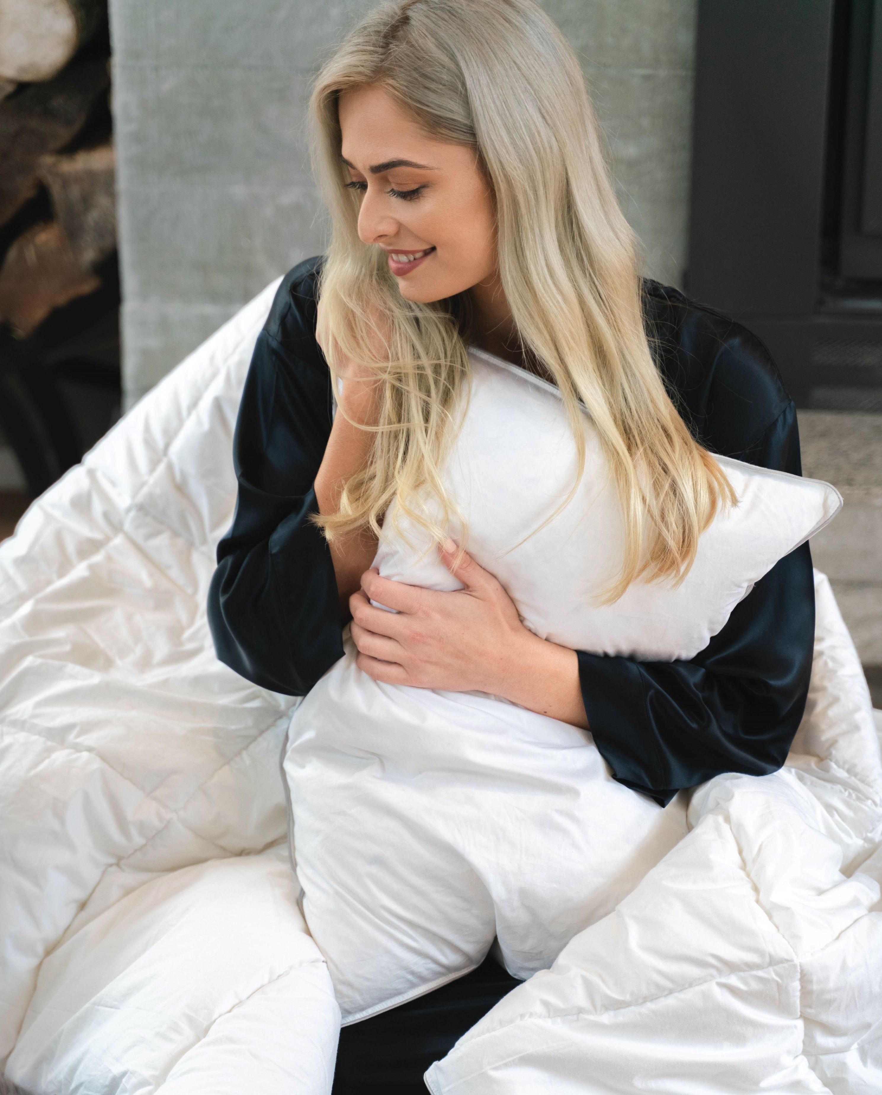 Goose Feather Down Pillow Linen - Main Image