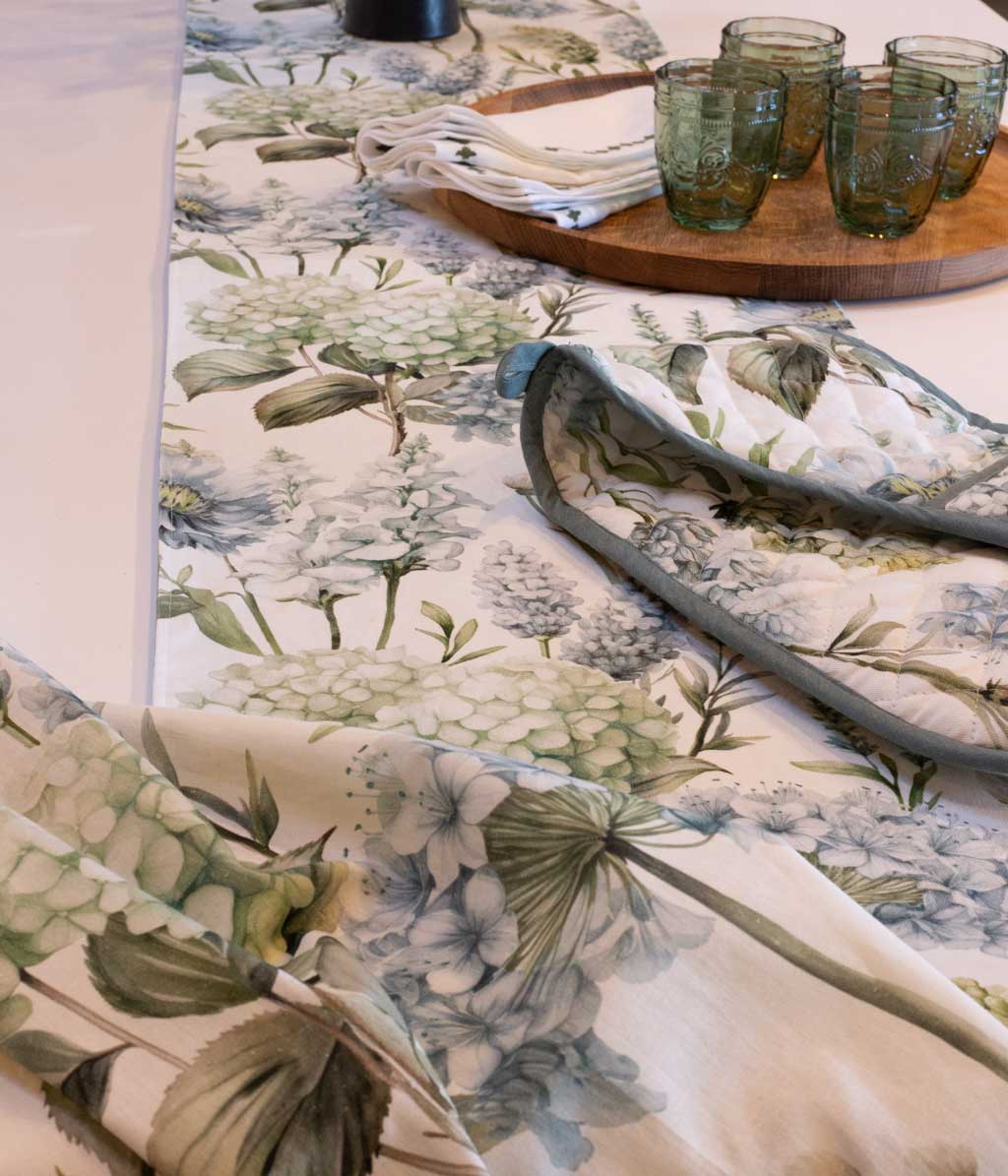 Piccadilly Table Runner
