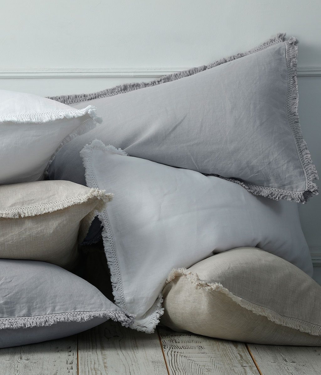 LAUNDERED LINEN TASSEL Euro Set & Pillowcover Set