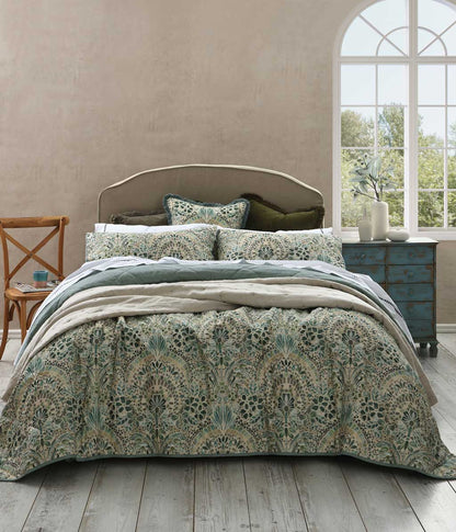 Andora Bedspread Set