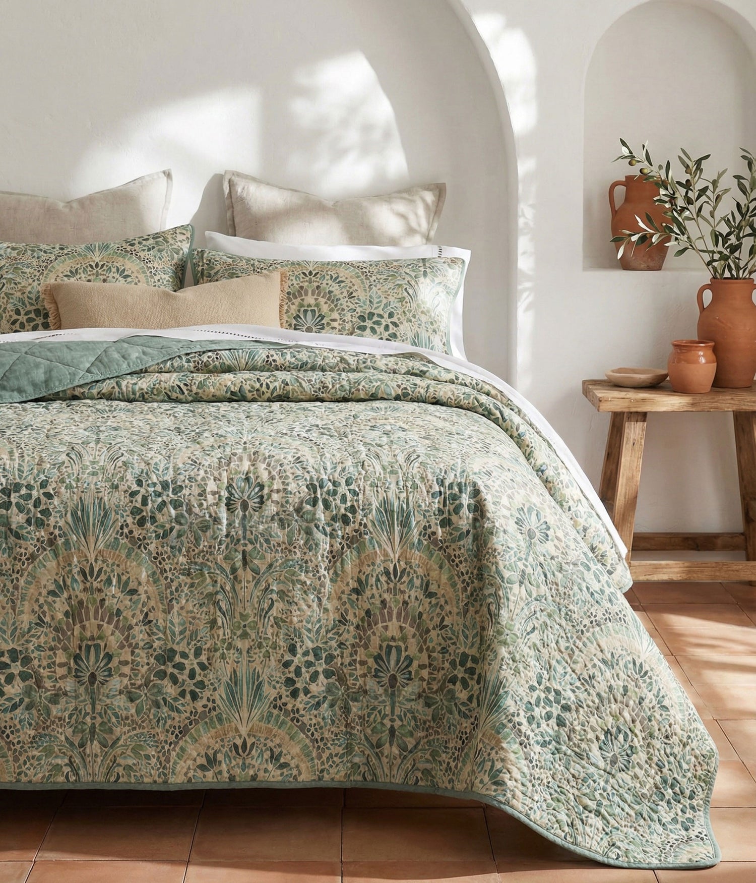 Andora Bedspread Set