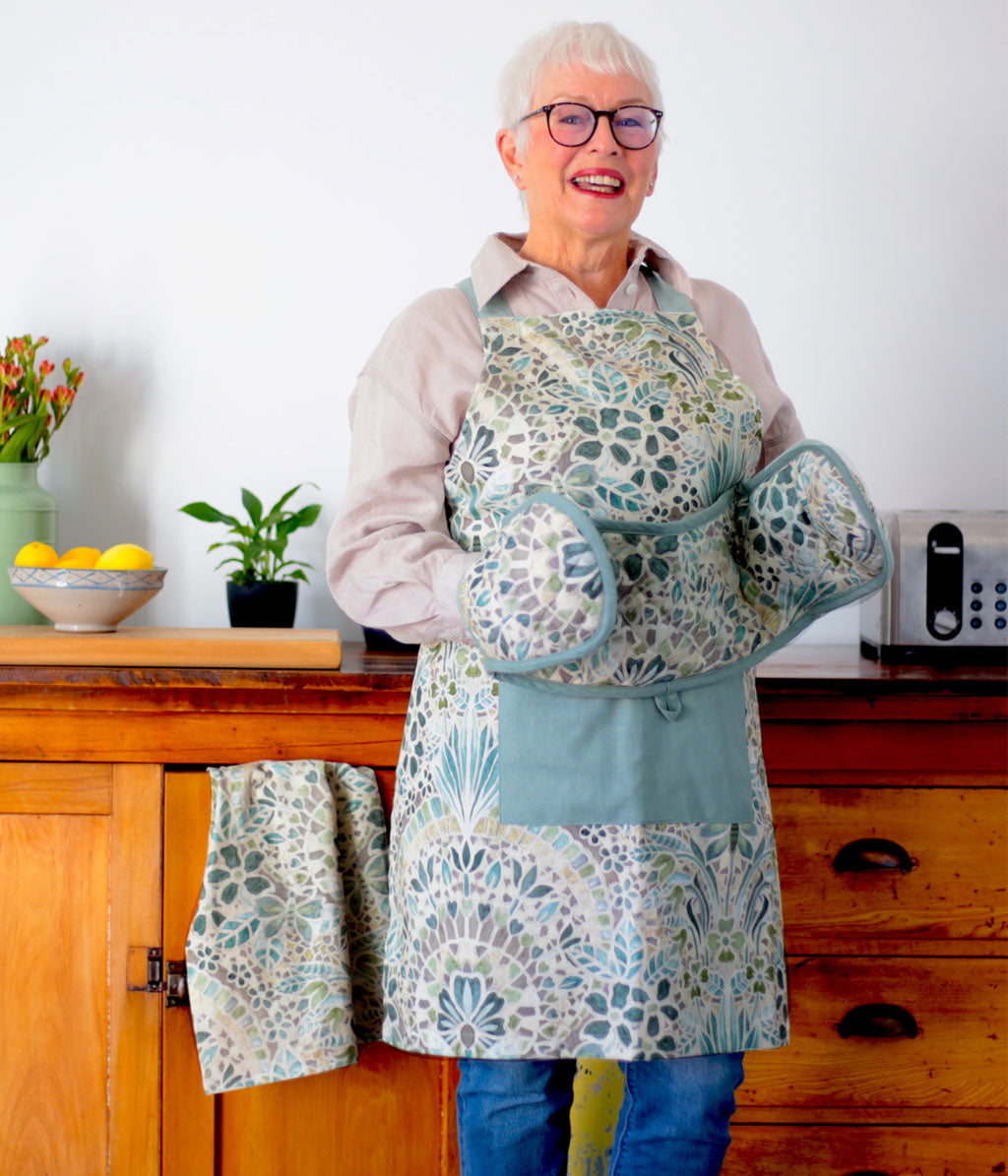 Andora Apron