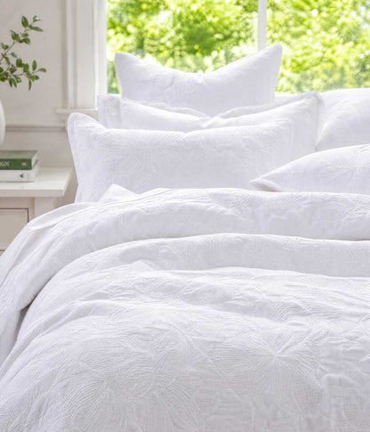 Catalina Bedspread Set
