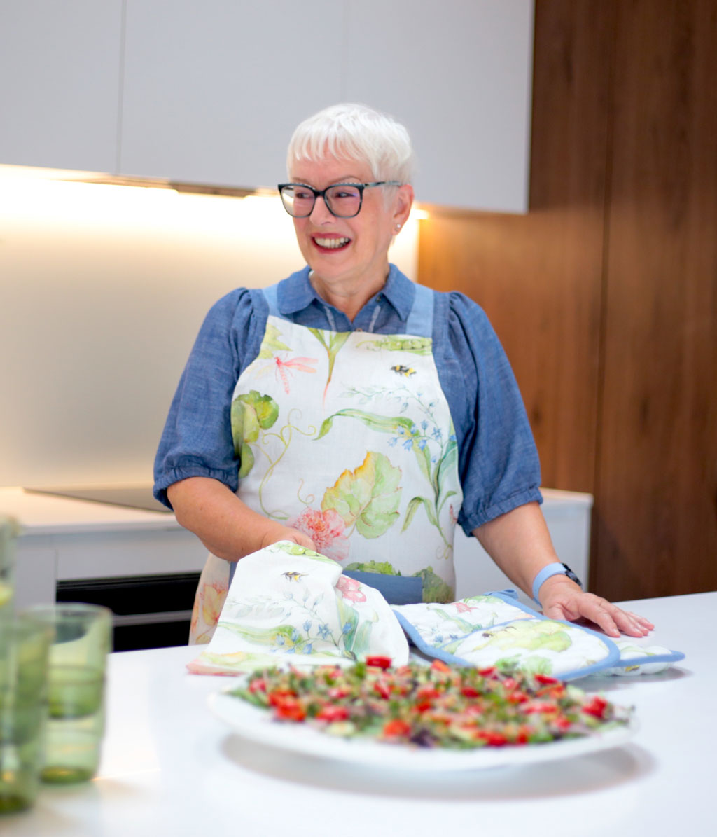 Essie Apron