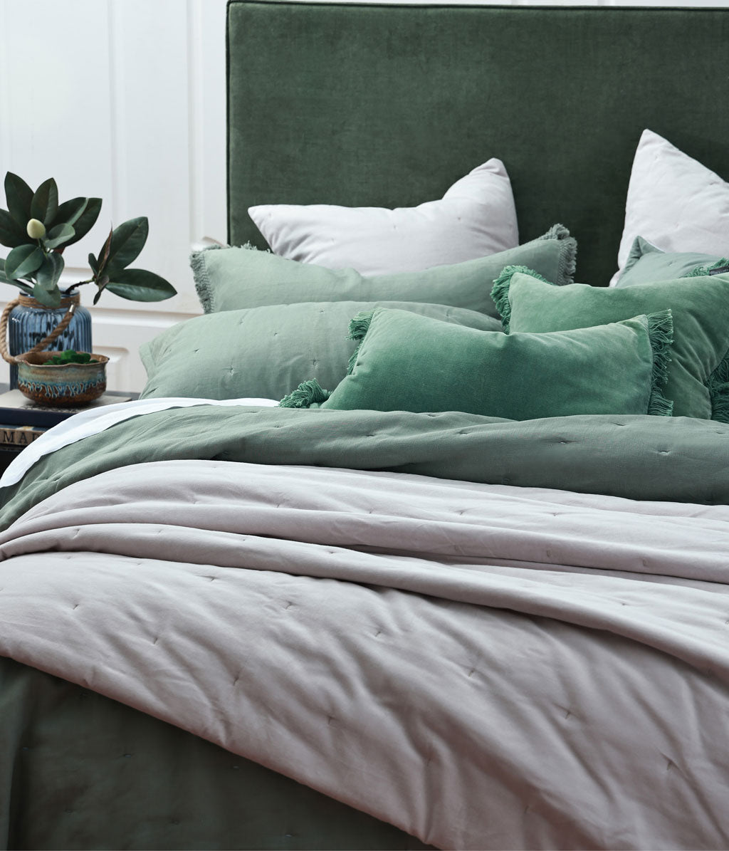 Laundered Linen Bedspread Set Seagrass