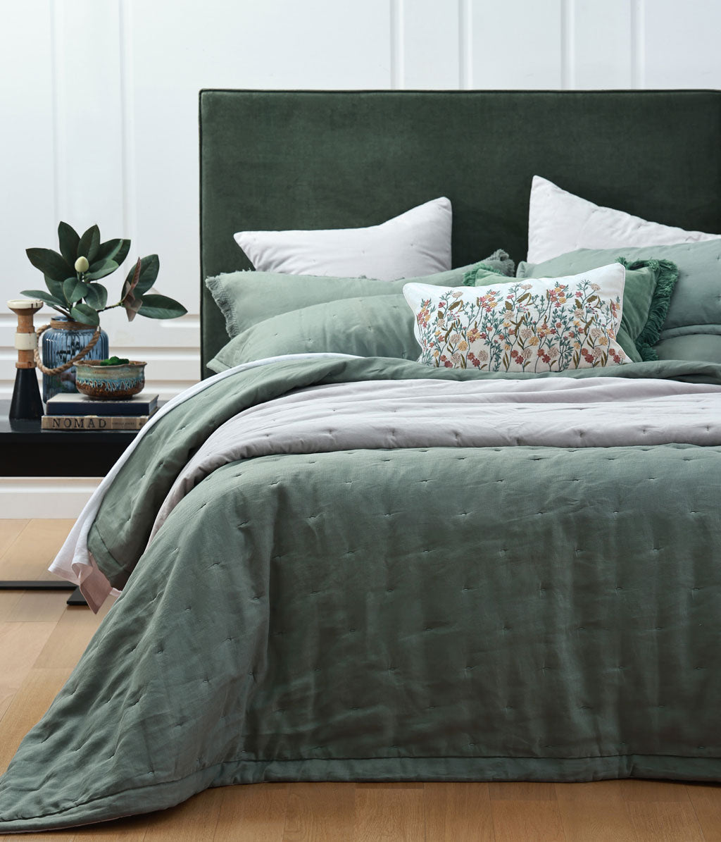 Laundered Linen Bedspread Set Seagrass
