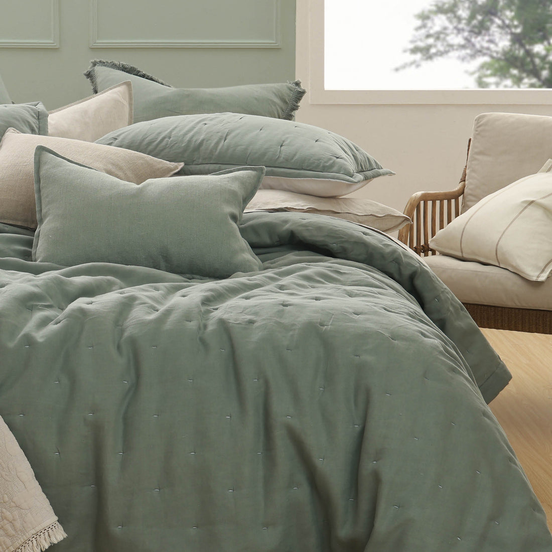 Laundered Linen Bedspread Set Seagrass