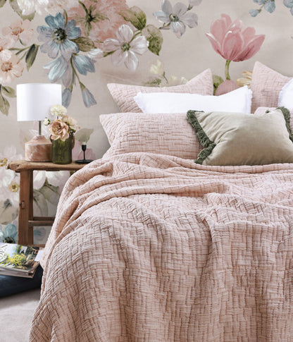 Livie Bedspread Set Cameo