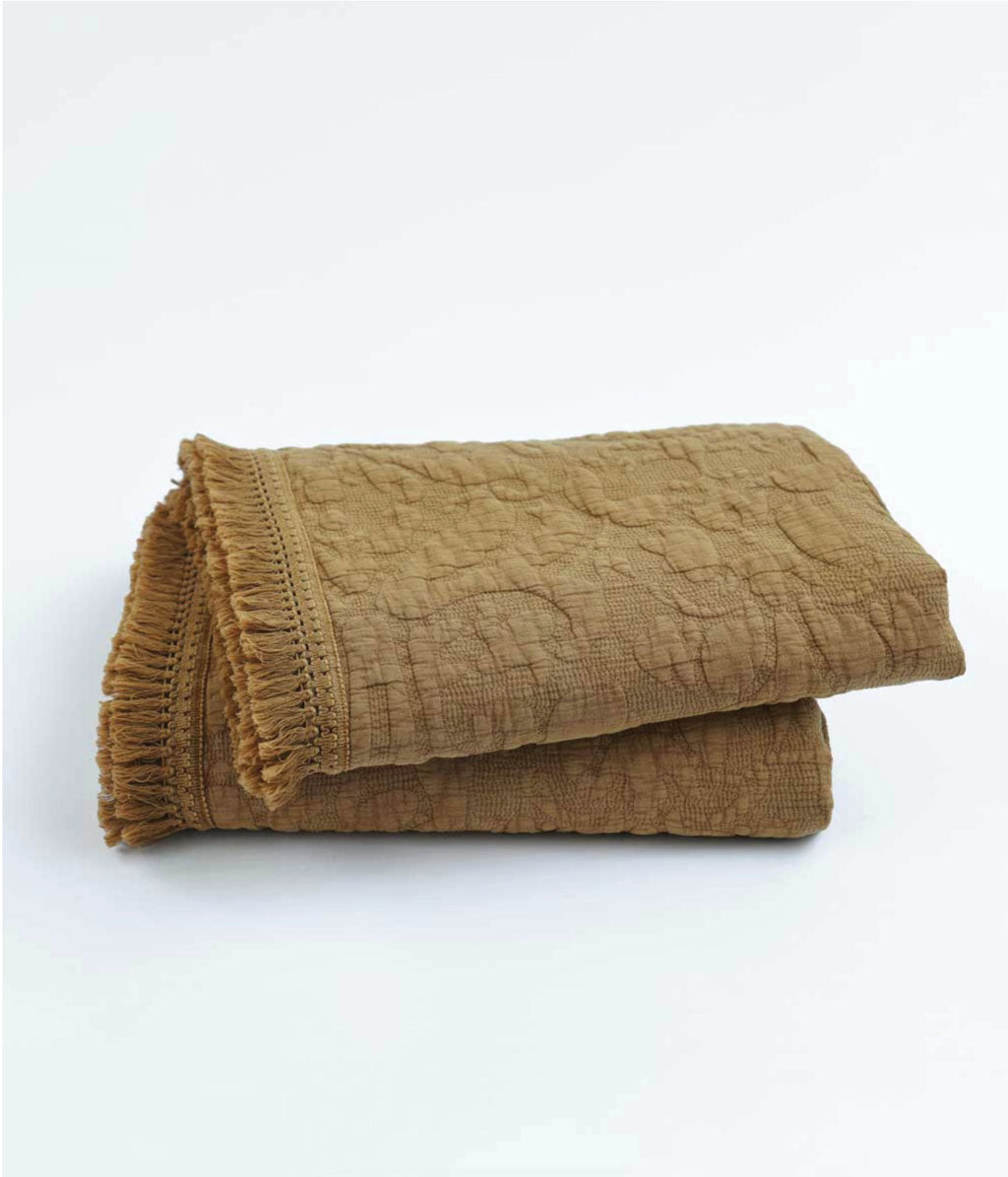 Mayen Throw Cumin