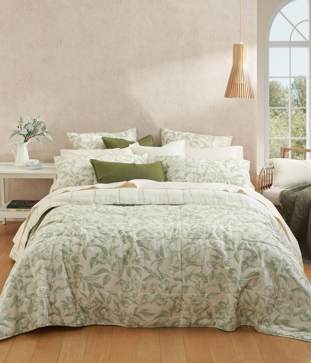 Verdun Bedspread Set