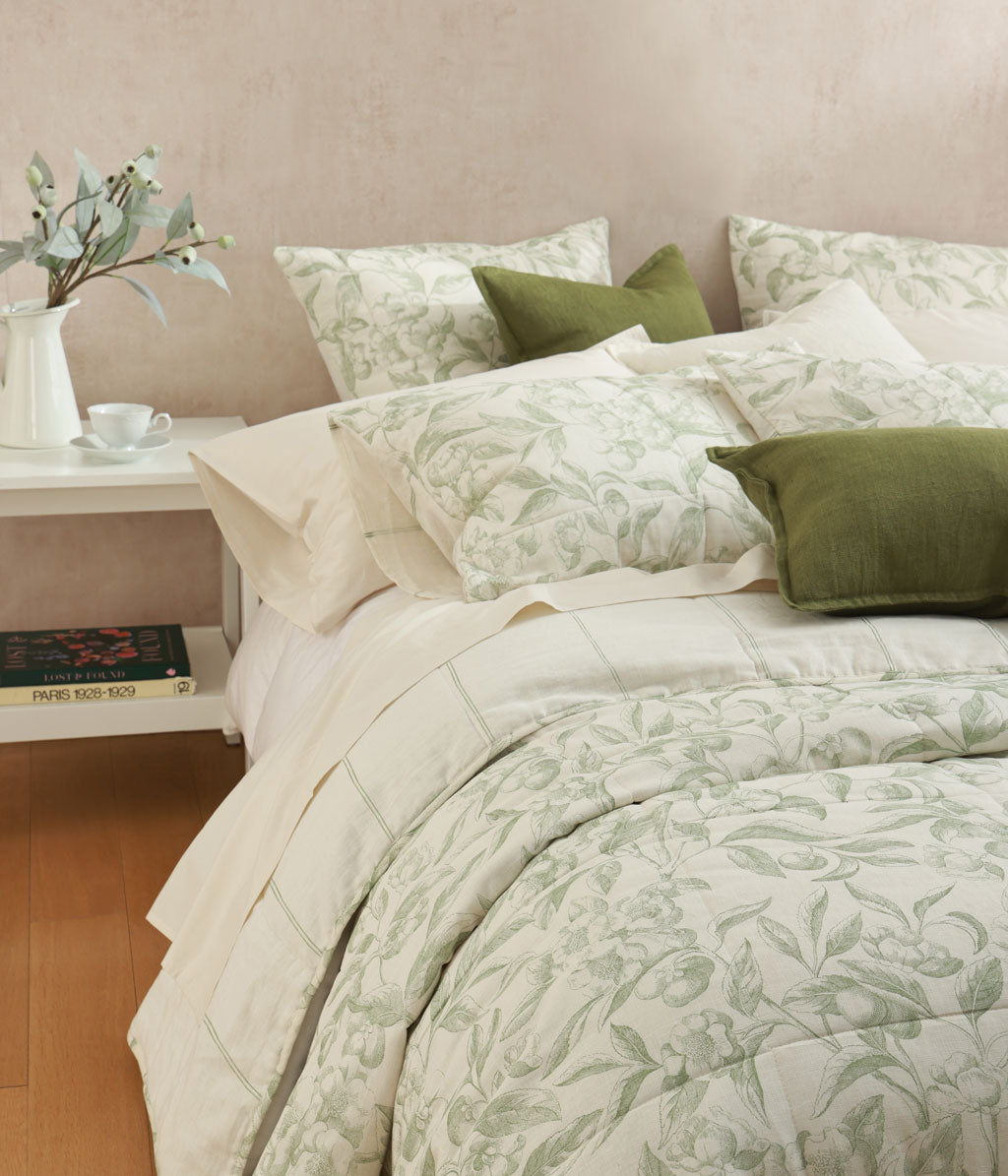 Verdun Bedspread Set