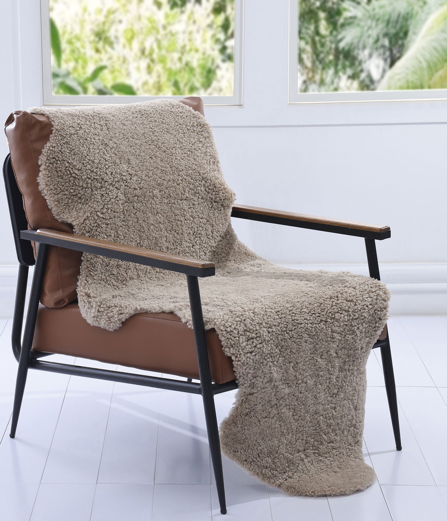 NZ Short Wool Sheepskin Rug Walnut