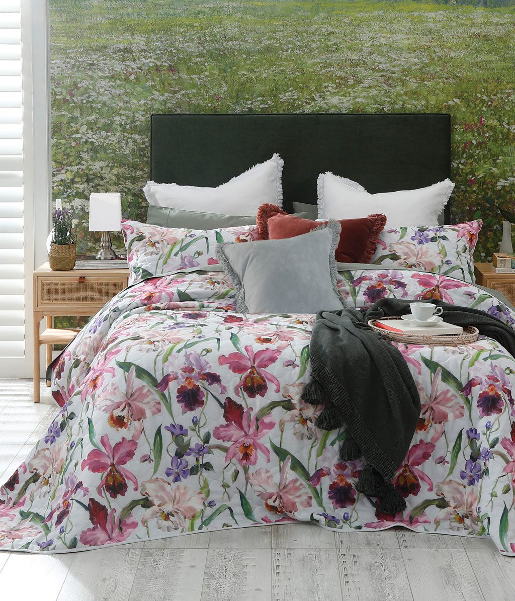 Delilah Bedspread Set