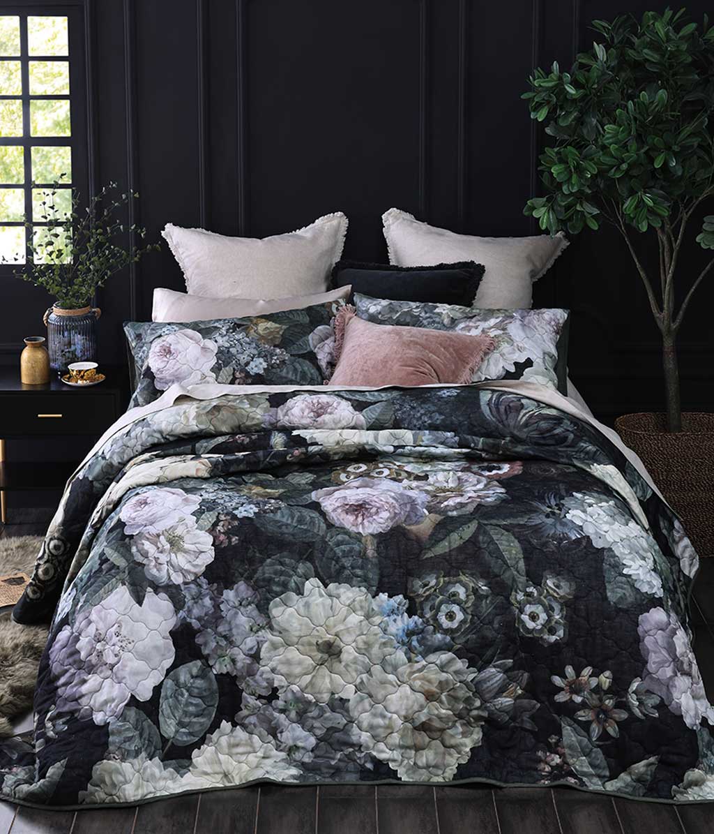 Floz Bedspread Set