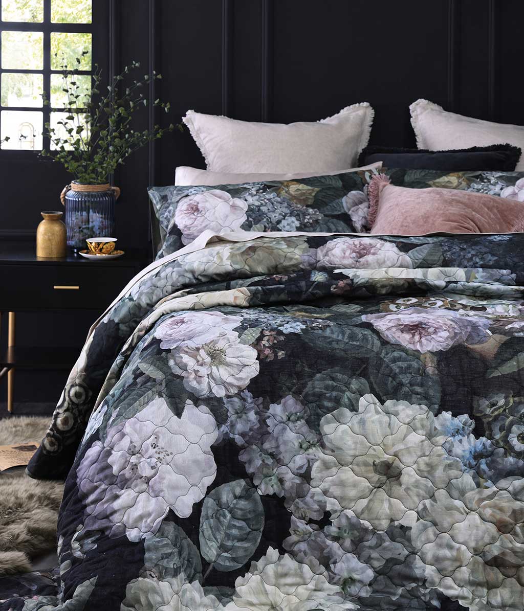 Floz Bedspread Set