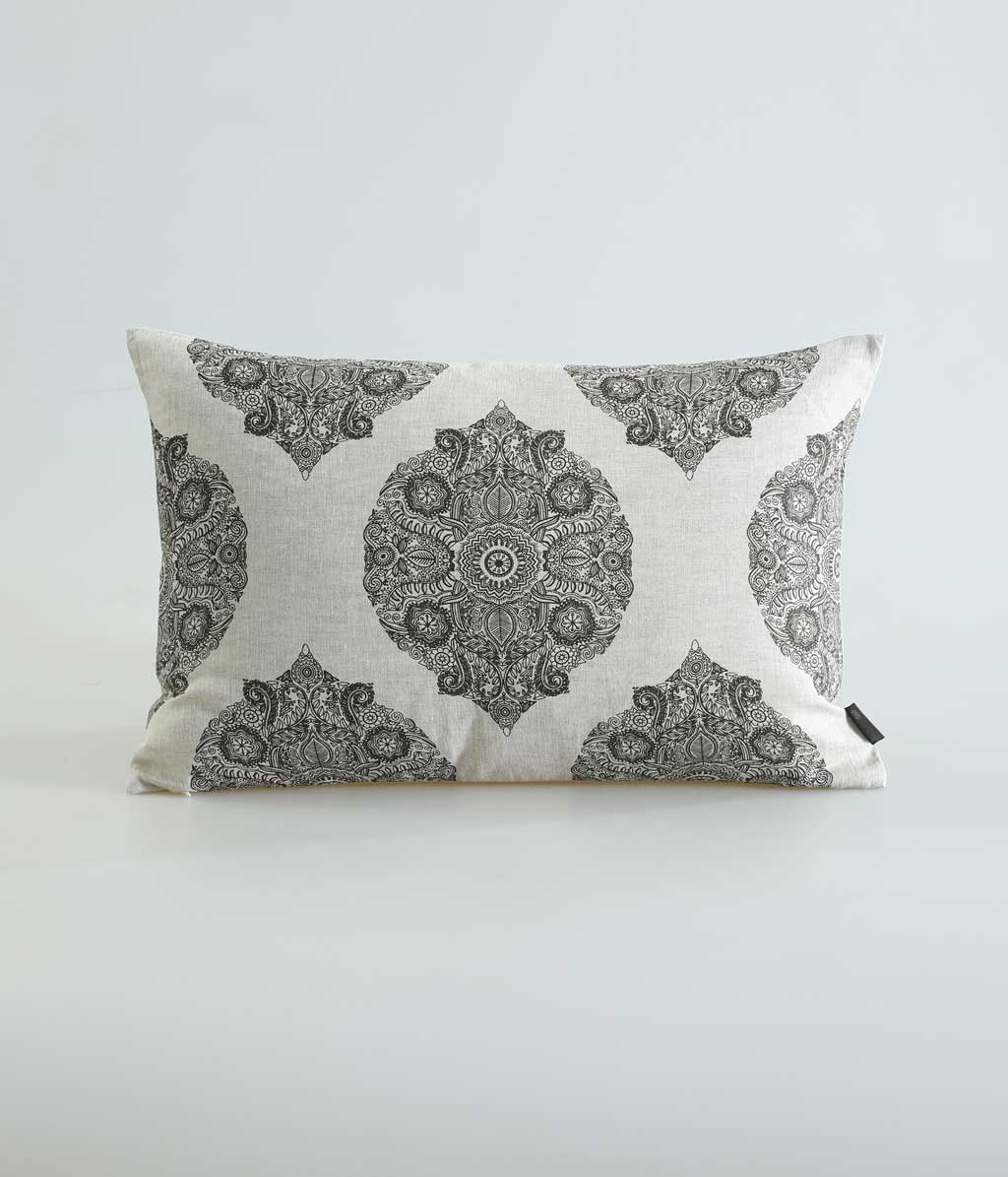 Henna Cushion