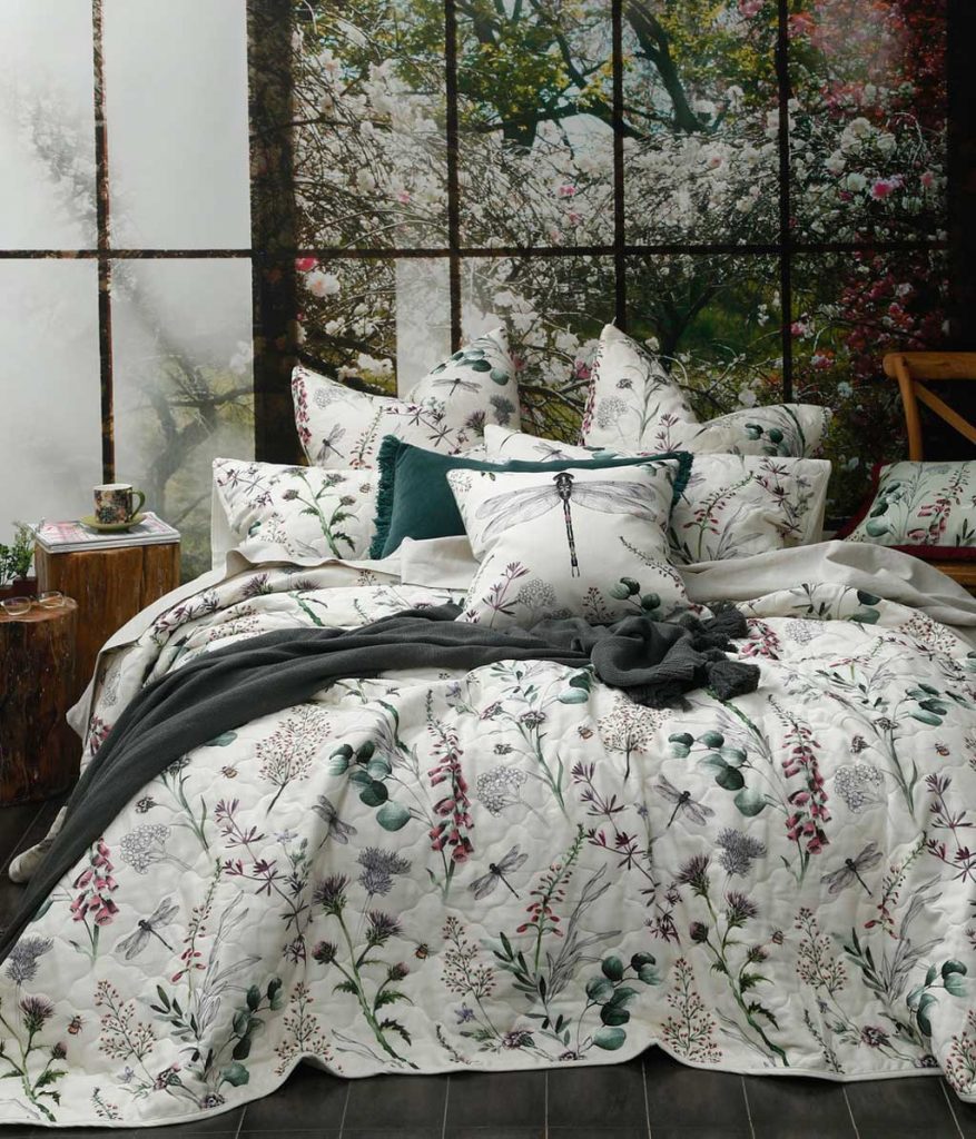 Lula Bedspread Set